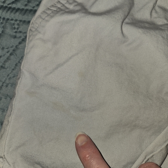 Boy's 4T Clothing Bundle 4 Shirts and 3 Shorts - Picture 11 of 13